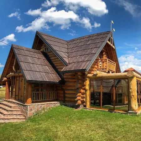 Wooden Valley Feriehus